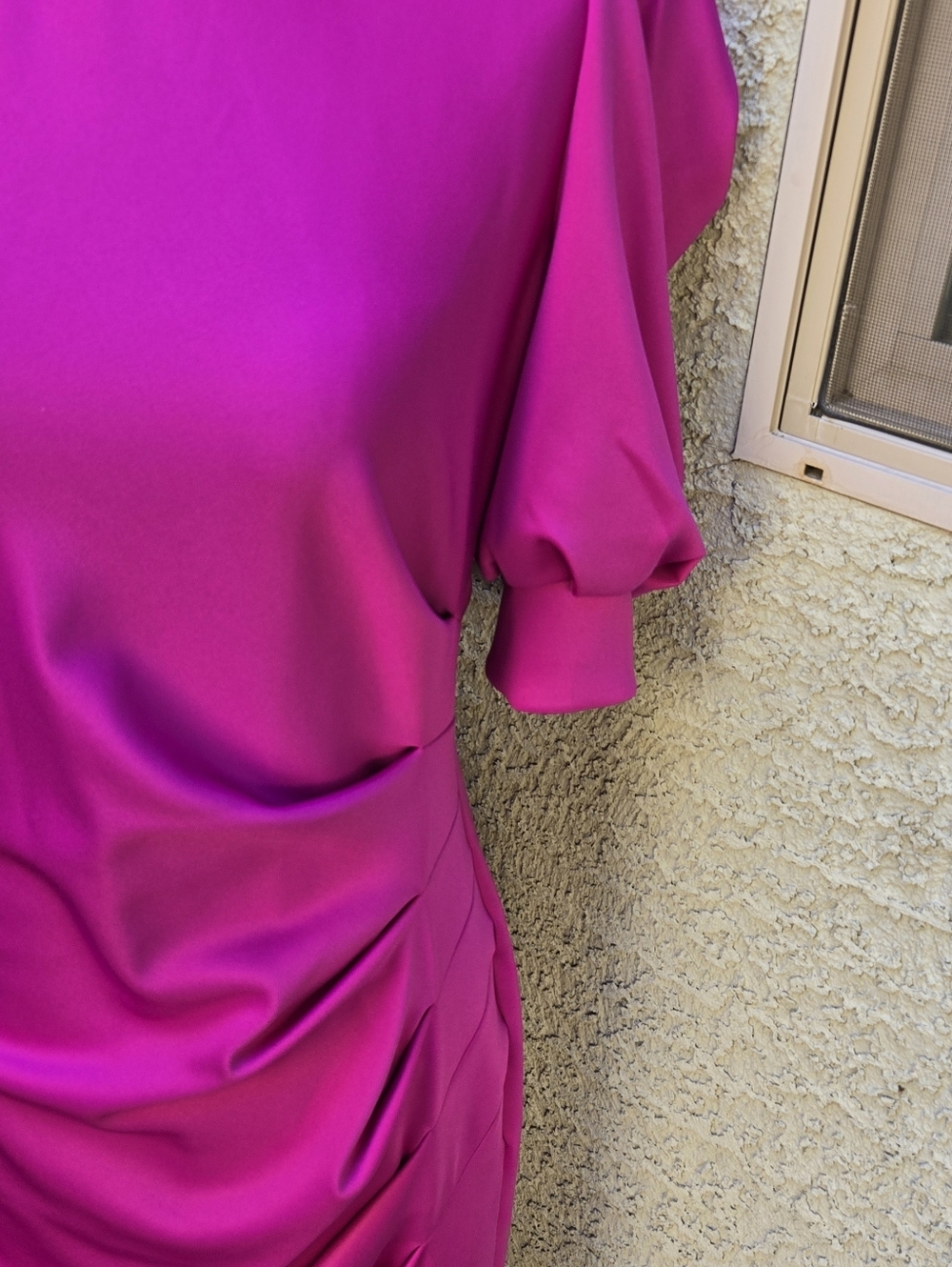 Black Halo Zella Fuchsia Puff-Sleeve Sheath Dress - Picture 5 of 12